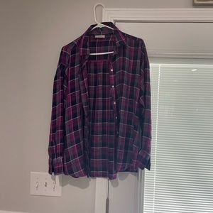 Cute LOFT purple button up top never wore